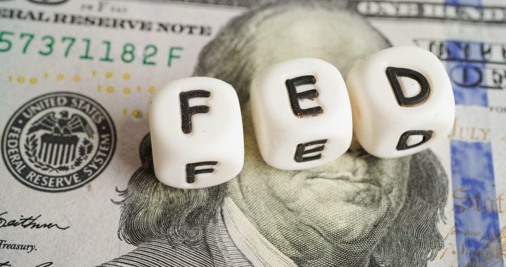 Decisión monetaria de la Reserva Federal de Estados Unidos